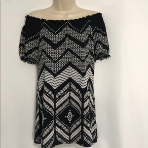 🔴 NWOT!  Ladies Style & Co off/on shoulder blouse